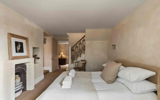 Chantry House With Free Parking By My Getaways