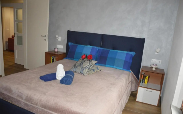 Lady Camollia Apartment