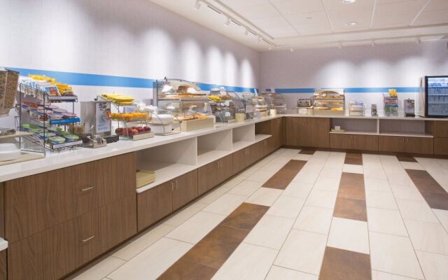 Holiday Inn Express and Suites Gettysburg by IHG