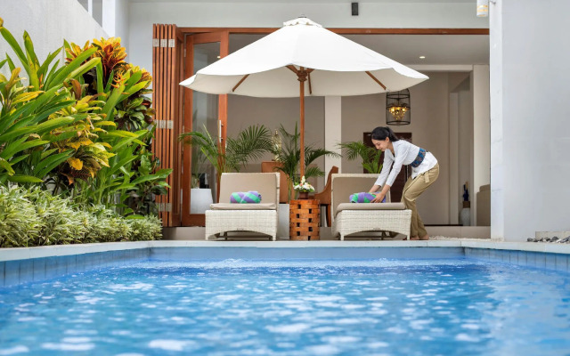 The Luxury Collection, Monaco Blu