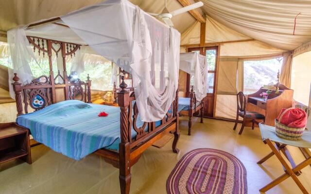 Mkoma Bay Tented Lodge