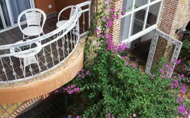 Yiren Waterfront Holiday Courtyard