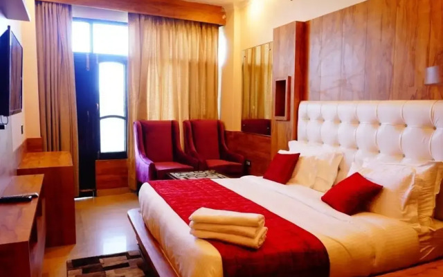 Hotel Grand Hill