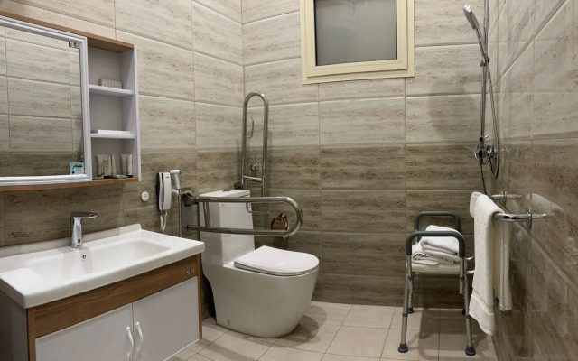 Hotel AlMada Alarabia