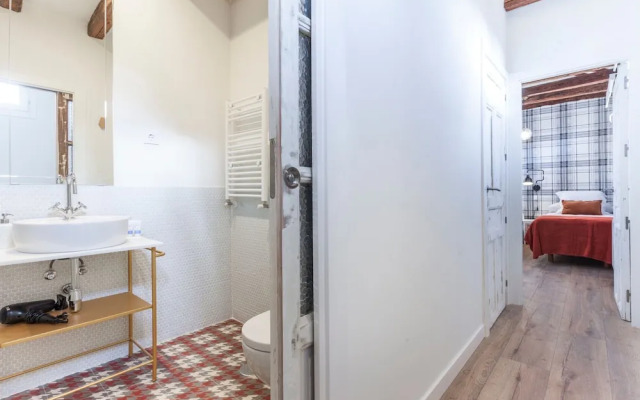 MIT House The Barn69