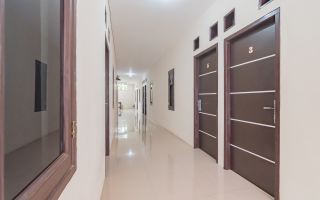 RedDoorz Syariah near Stasiun Cianjur