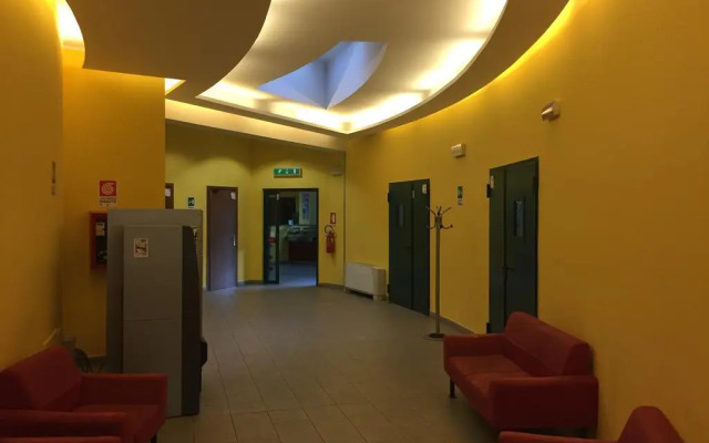 Open011 - Hostel