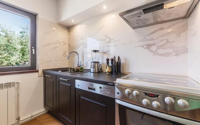Amazing Apartment in Medulin With 4 Bedrooms, Wifi and Outdoor Swimming Pool