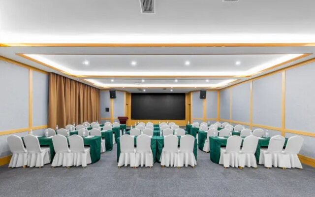 Lavande Hotel (Chongqing Nanping Pedestrian Street Wanda Plaza)