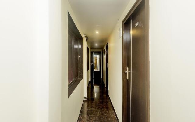 OYO 11672 Hotel Shubham