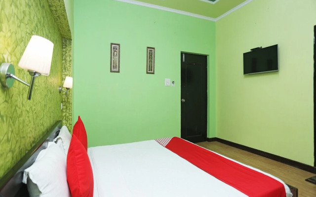 OYO 19409 Hotel Sunita And Restaurant
