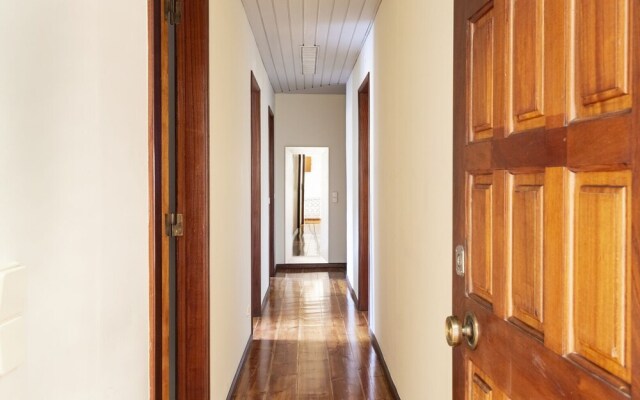 ALTIDO Classic 2BR Apt in Baixa w/balcony in Baixa, close by Rossio subway