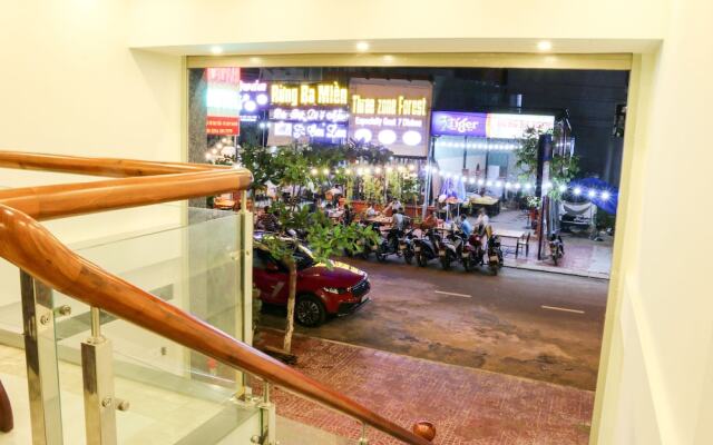 Khch San Bien Xanh