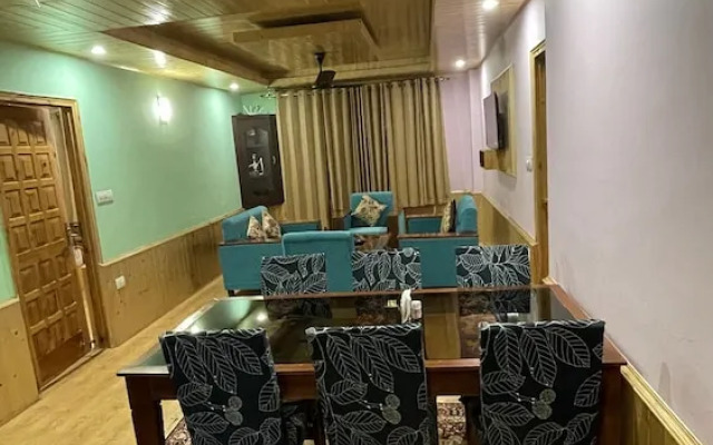 Lotus Cottages Manali