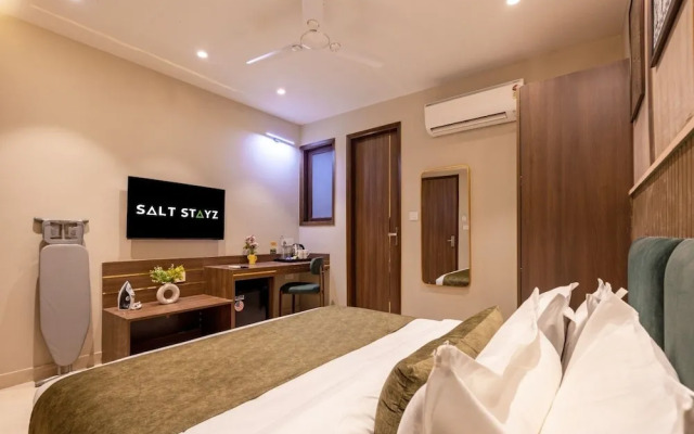 Saltstayz Premier - Paschim Vihar
