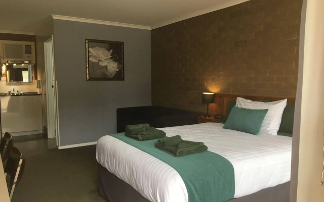 Camellia Motel