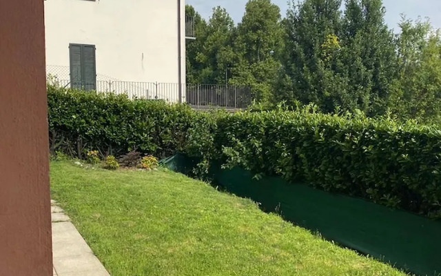 Between Nature And City - Apartment With Garden