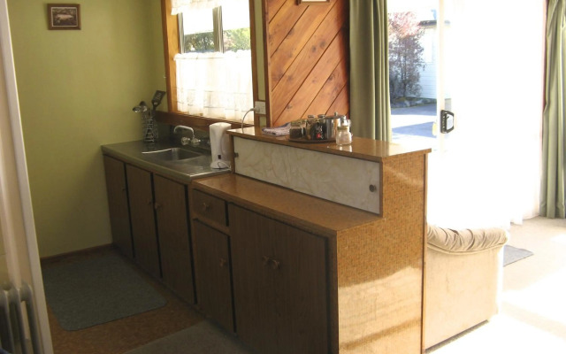 Tongariro River Motel