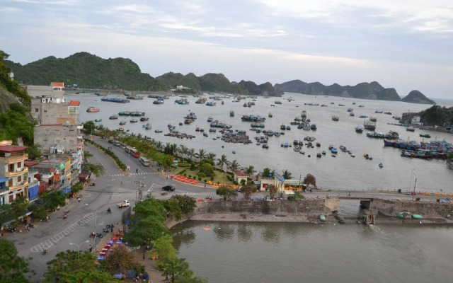 Chu Long Hotel