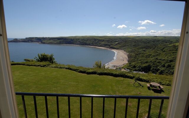 The Cliffemount Hotel