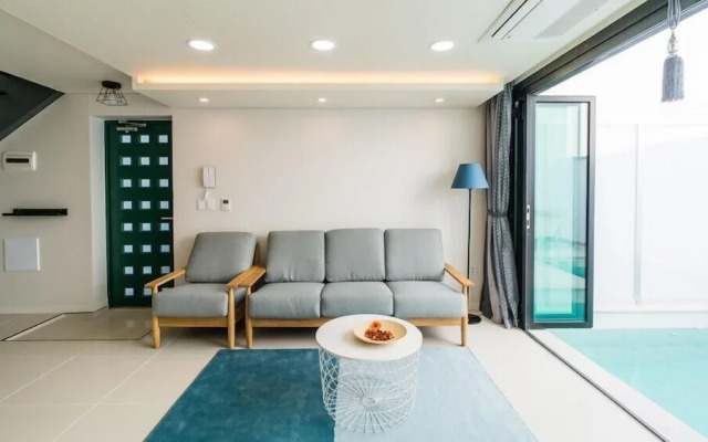 Badam pool villa