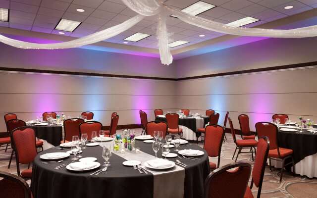 Embassy Suites by Hilton Charleston Airport Convention Ctr