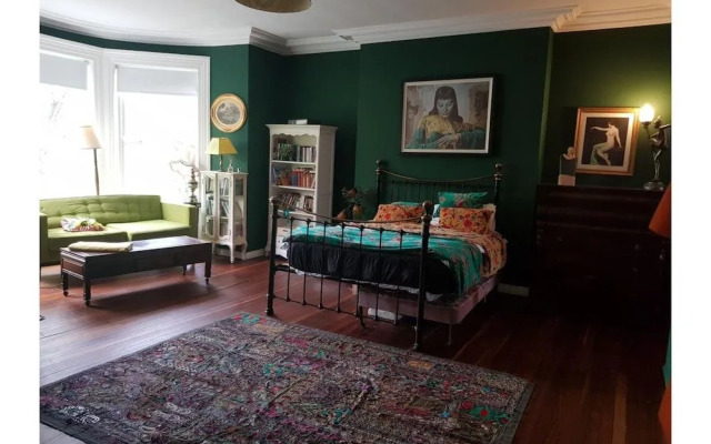 The Harrison Chambers of Distinction