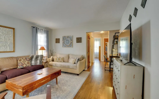 5 Mi to Downtown: Royal Oak Bungalow!