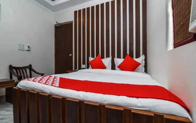 Oyo Flagship 14620 Kabila Karol Bagh