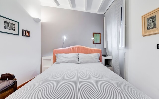 Apartment in Campo de Fiori with Netflix