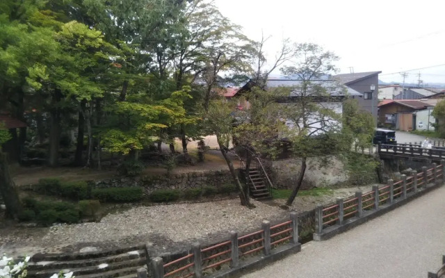 Yuya-Takanoyu Bekkan