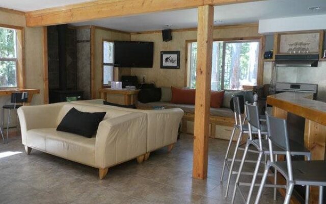 The Savary Island Resort