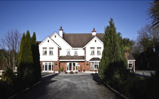 Newlands Country House