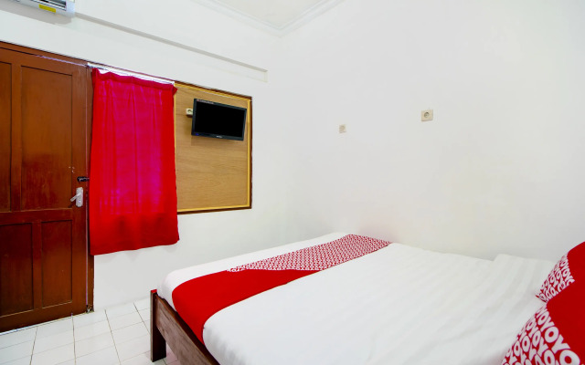 Super OYO 1788 House 24