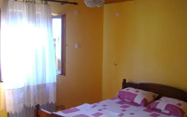 Apartments and Rooms Taverna
