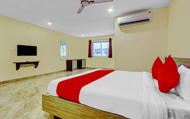 AB7 Residency by OYO Rooms