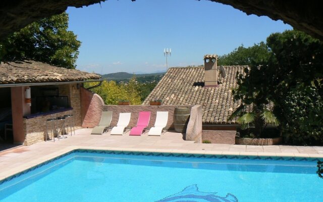 Beautiful Villa With Stunning Views of the Mont Ventoux