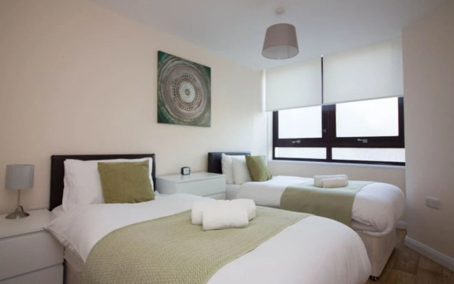 StayZo Castle Point 6 Apartment - Premier Lodge