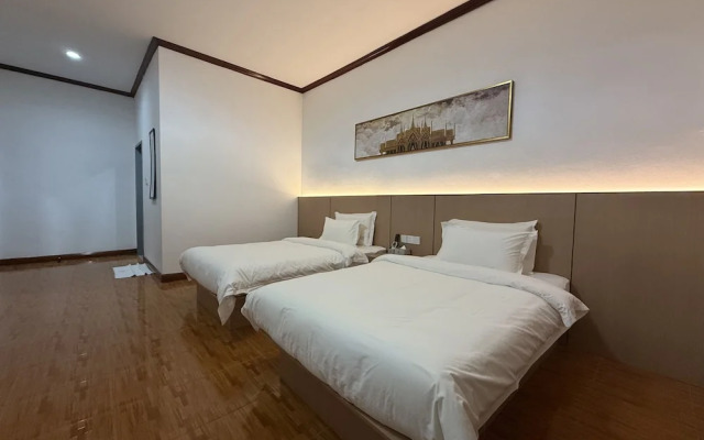 PALA Garden Hotel