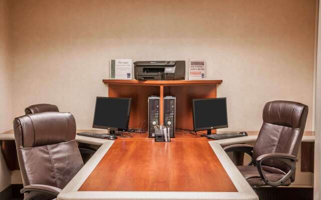 Sleep Inn & Suites Conference Center and Water Park