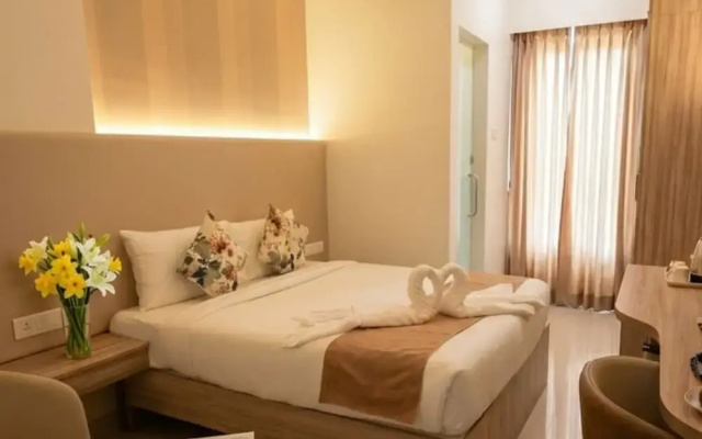 Downtown Business Hotel