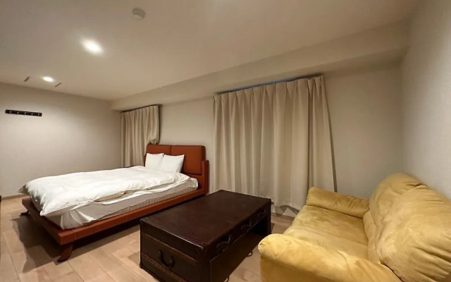 Shimanouchi Luxury Apartment