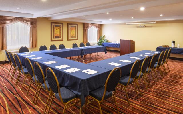 Best Western Oswego Hotel