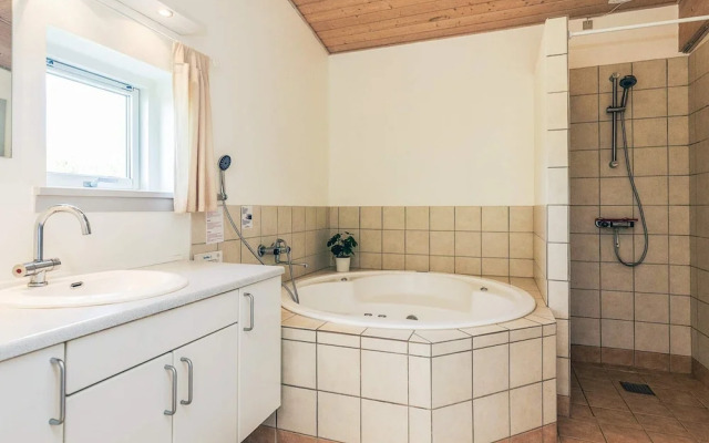 8 Person Holiday Home in Faaborg-by Traum