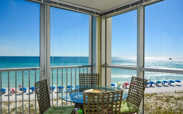 Shoreline 1041 Condo by RedAwning