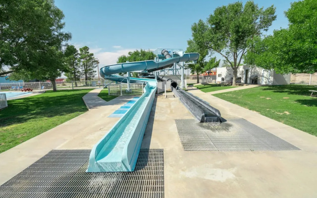 White's City Cavern Inn