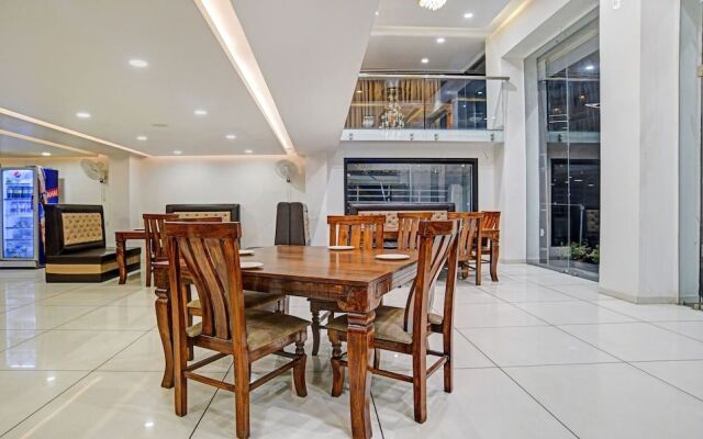 Capital O 63423 Hotel Regal Regency