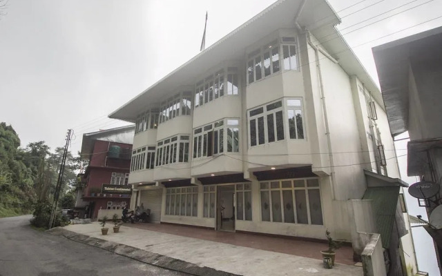 OYO 22038 Hotel Taktse Continental And Spa