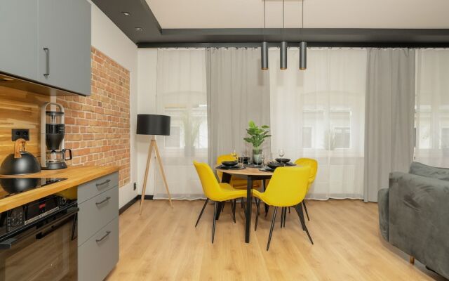 Secret Garden Apartment by Renters