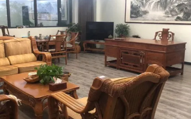 Phoenix Shuicheng Holiday Hotel